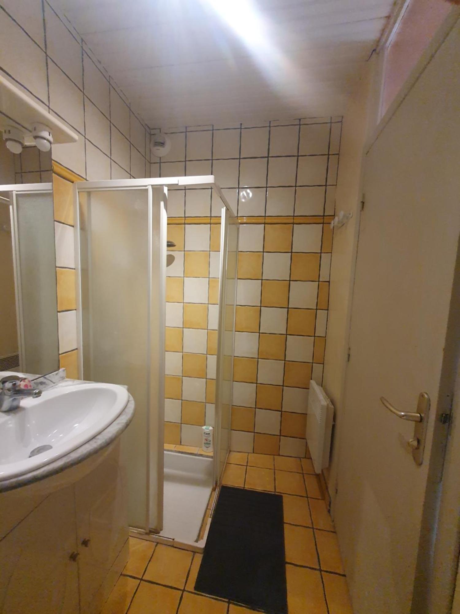 Appartement Meuble Centre Ville Nyons Bagian luar foto